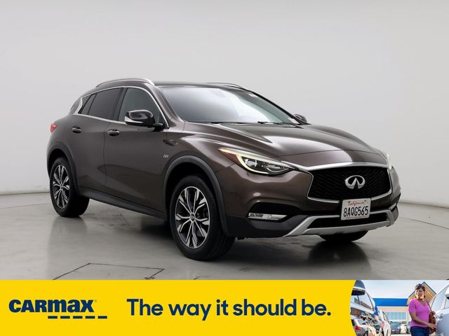 2018 INFINITI QX30 Premium