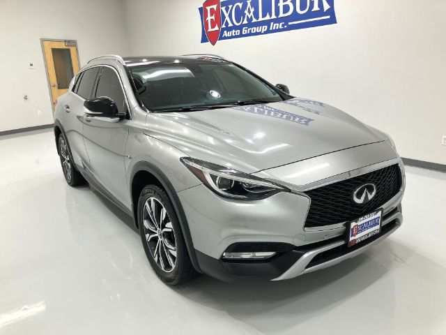 2018 INFINITI QX30 Essential