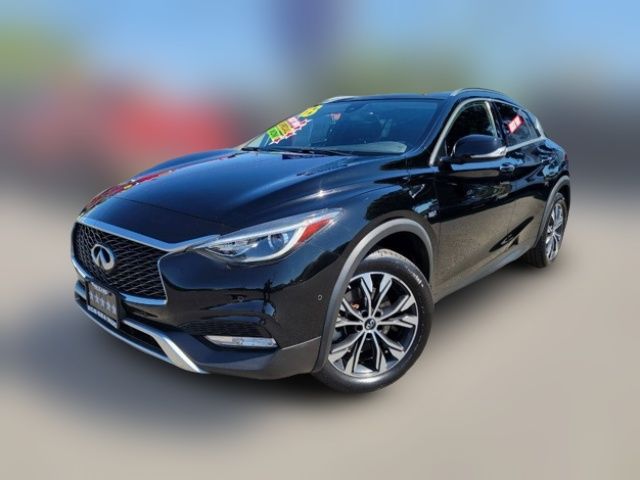 2018 INFINITI QX30 Premium