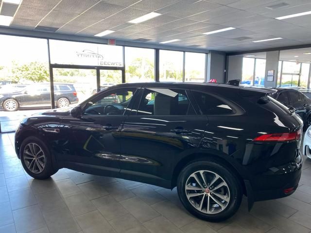 2018 Jaguar F-Pace 25t Premium