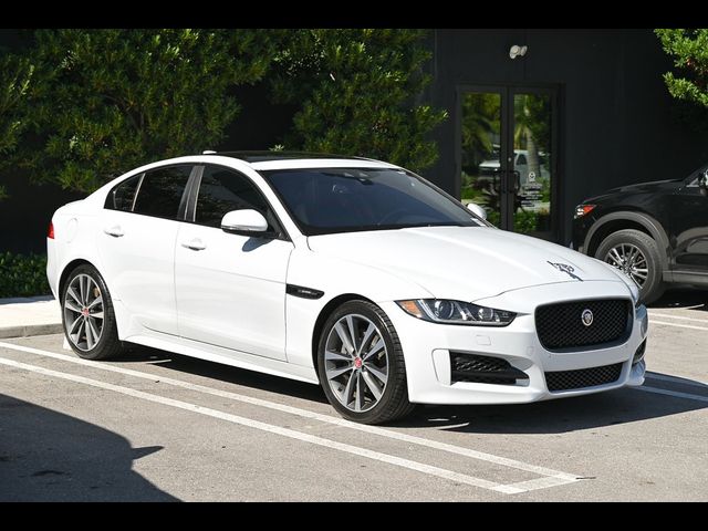 2018 Jaguar XE 25t R-Sport