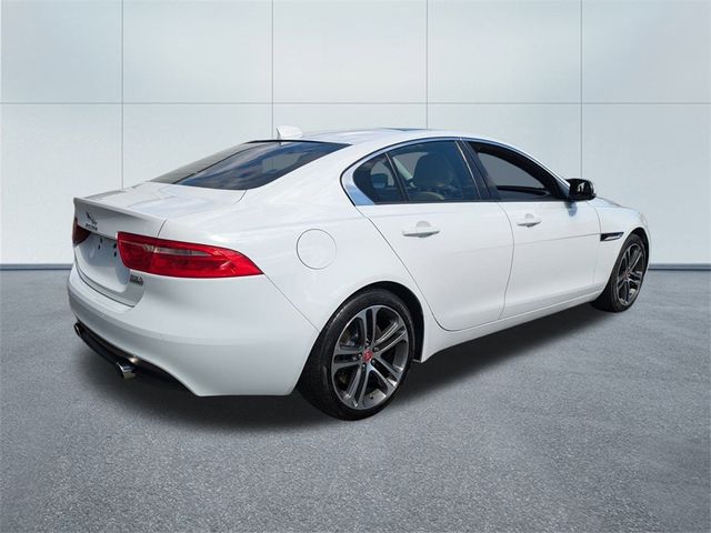 2018 Jaguar XE 35t Premium