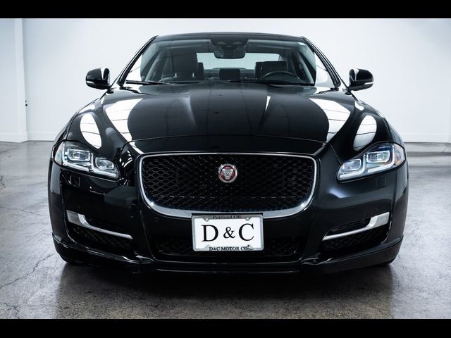 2018 Jaguar XJ XJ R-Sport