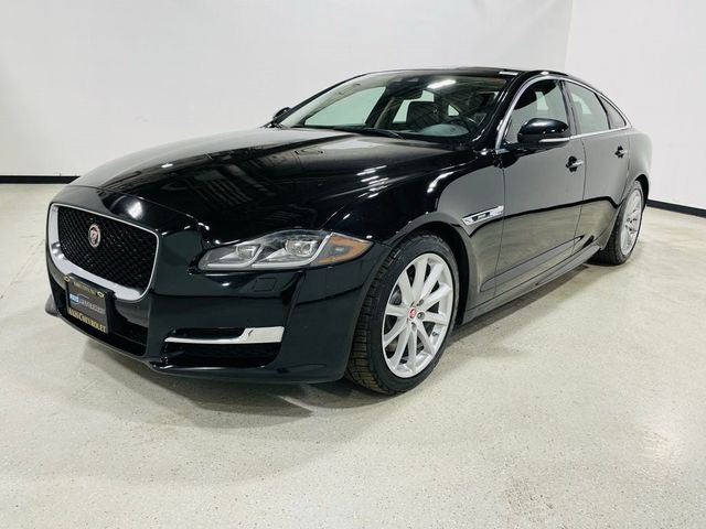 2018 Jaguar XJ XJ R-Sport
