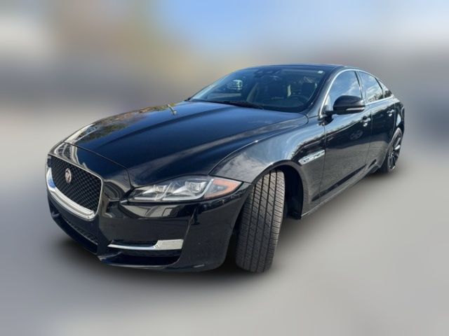 2018 Jaguar XJ XJ R-Sport