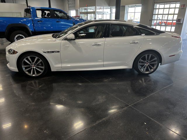 2018 Jaguar XJ XJ R-Sport