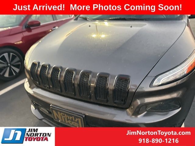 2018 Jeep Cherokee Latitude Tech Connect