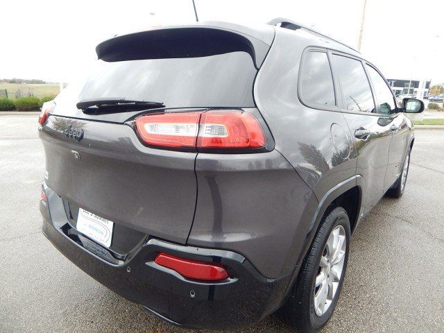 2018 Jeep Cherokee Latitude Tech Connect