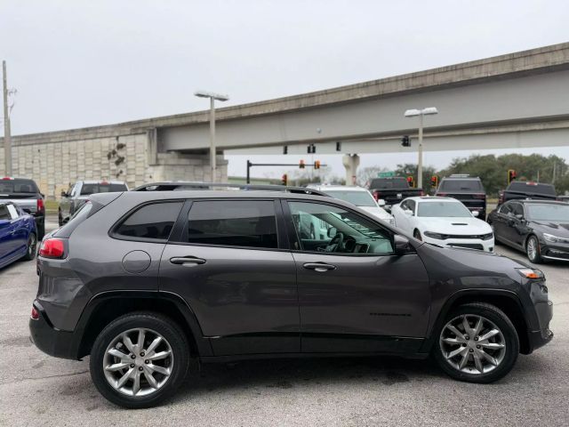 2018 Jeep Cherokee Latitude Tech Connect