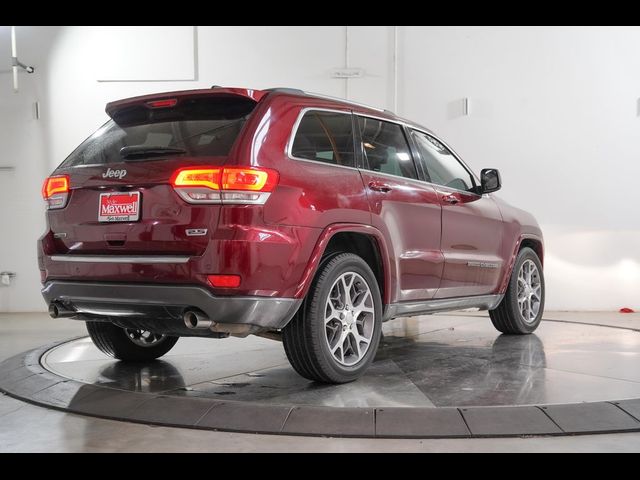 2018 Jeep Grand Cherokee Sterling Edition