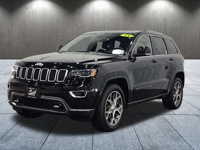 2018 Jeep Grand Cherokee Sterling Edition