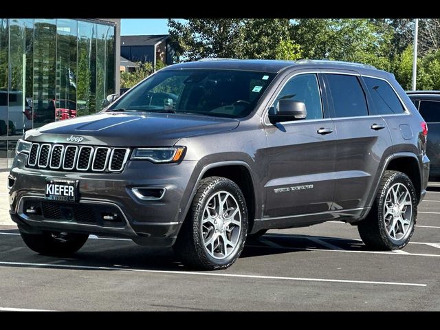 2018 Jeep Grand Cherokee Sterling Edition