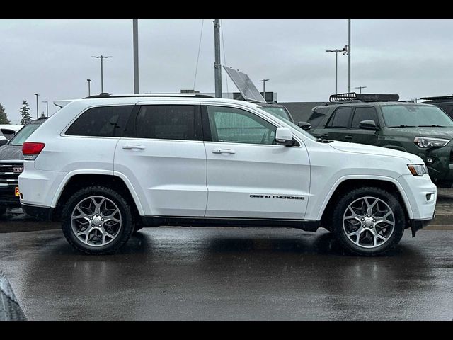 2018 Jeep Grand Cherokee Sterling Edition