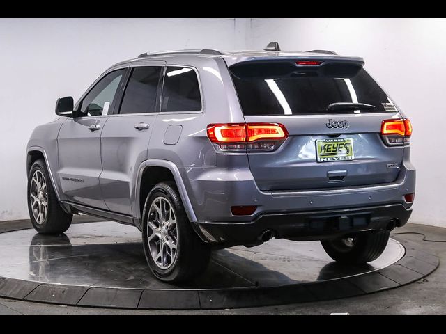 2018 Jeep Grand Cherokee Sterling Edition