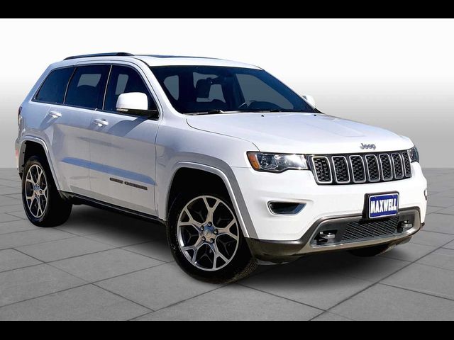 2018 Jeep Grand Cherokee Sterling Edition