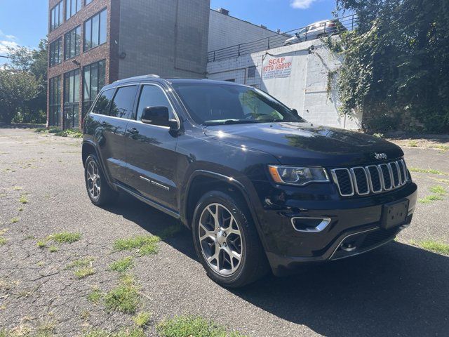 2018 Jeep Grand Cherokee Sterling Edition