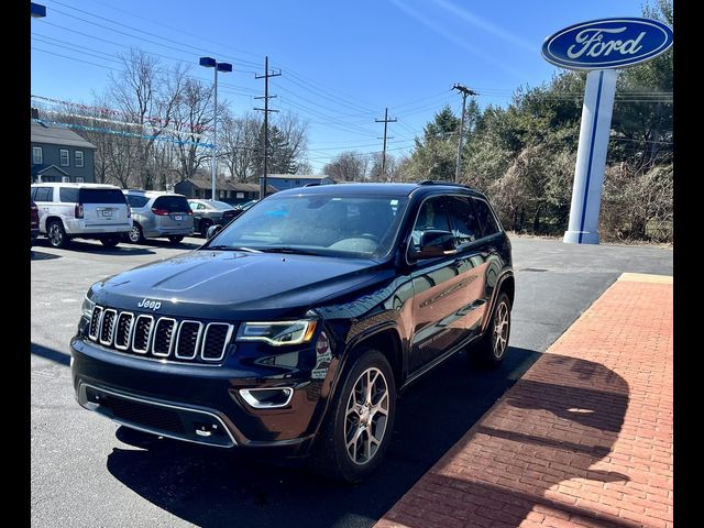 2018 Jeep Grand Cherokee Sterling Edition