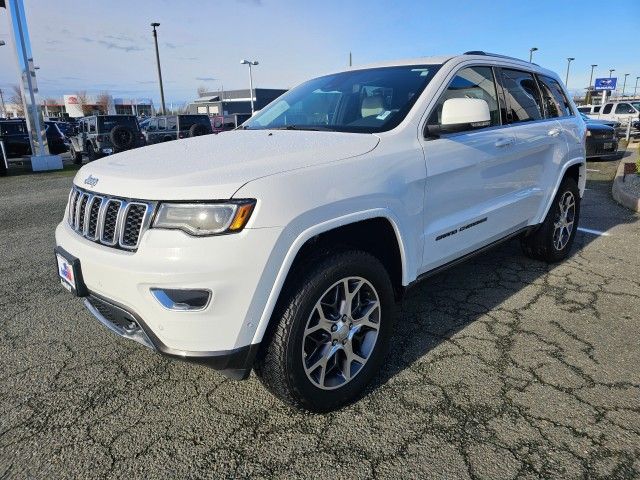 2018 Jeep Grand Cherokee Sterling Edition