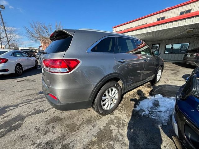 2018 Kia Sorento LX