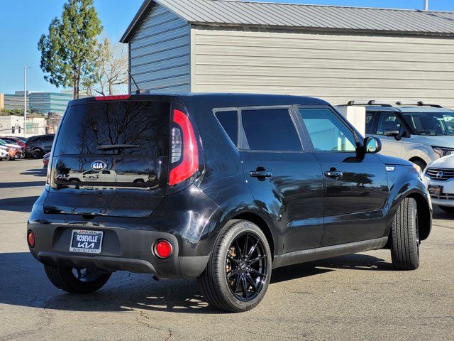 2018 Kia Soul Base