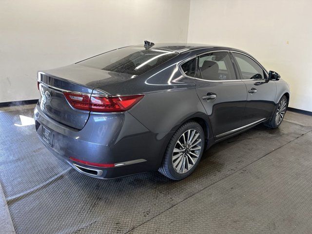 2018 Kia Cadenza Premium