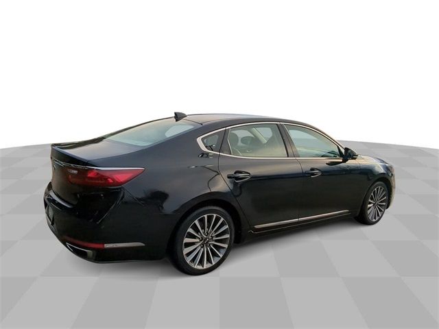 2018 Kia Cadenza Premium