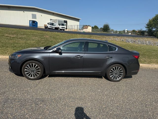 2018 Kia Cadenza Premium