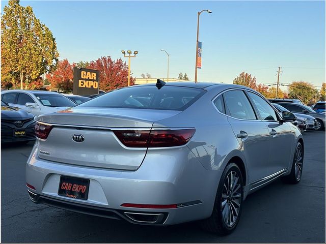 2018 Kia Cadenza Premium