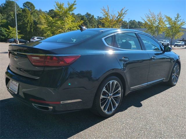 2018 Kia Cadenza Technology