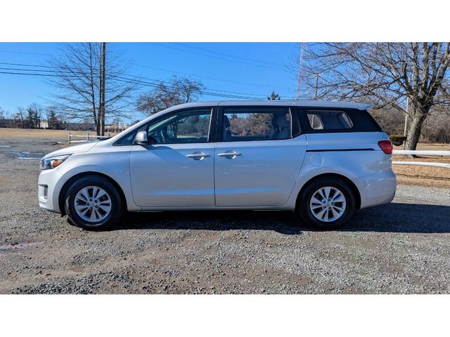 2018 Kia Sedona L