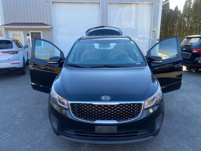 2018 Kia Sedona L