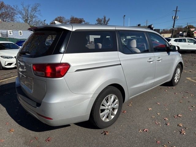 2018 Kia Sedona L