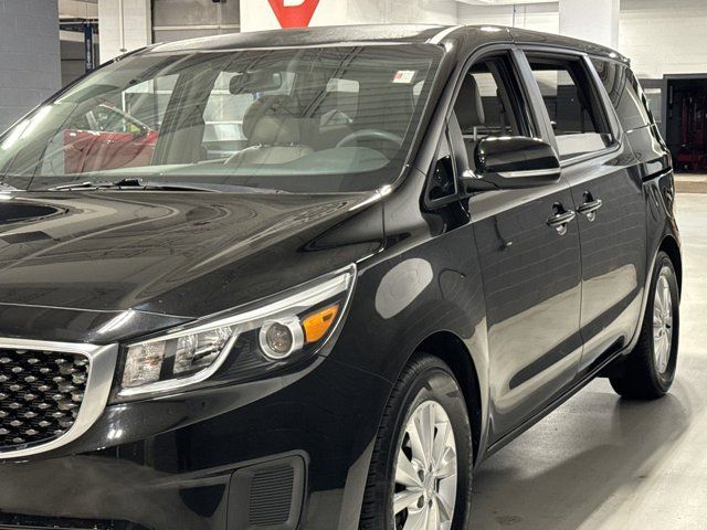 2018 Kia Sedona L