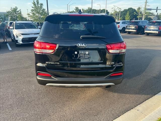 2018 Kia Sorento EX V6