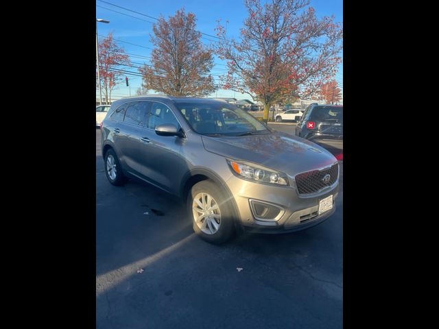 2018 Kia Sorento LX