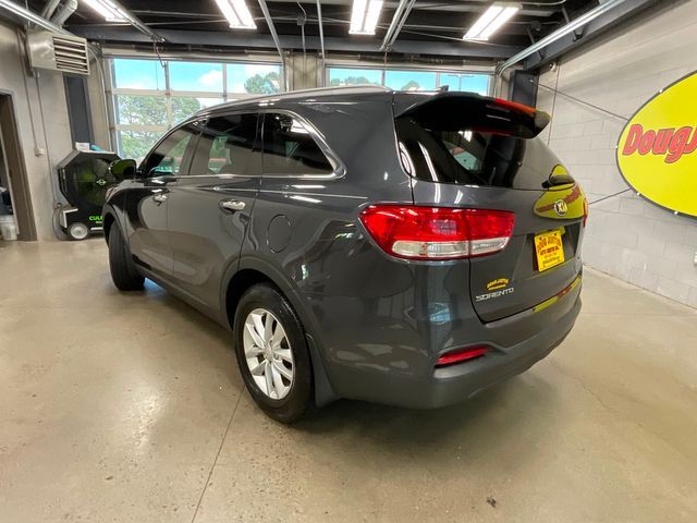 2018 Kia Sorento LX