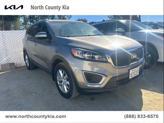 2018 Kia Sorento LX