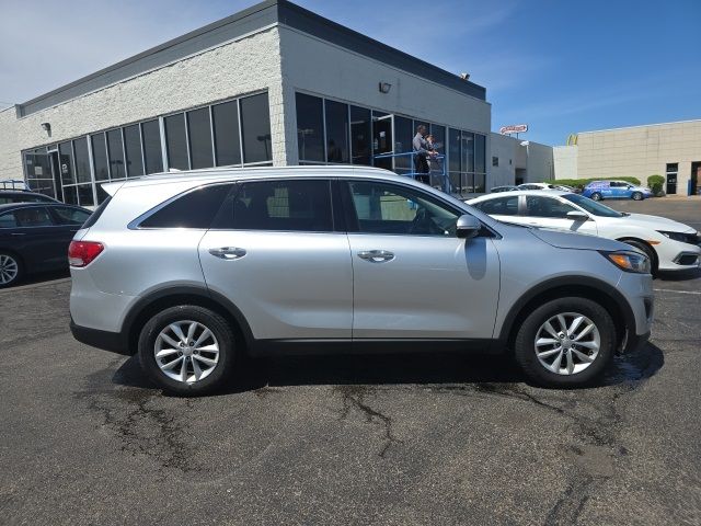 2018 Kia Sorento LX