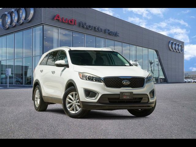 2018 Kia Sorento LX