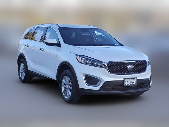 2018 Kia Sorento LX