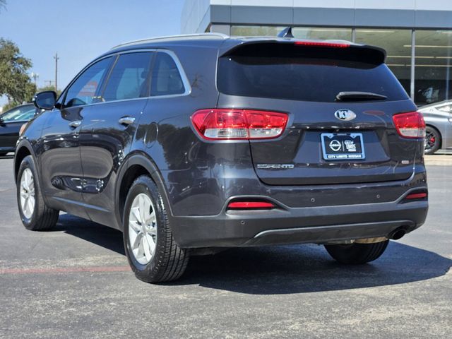 2018 Kia Sorento LX