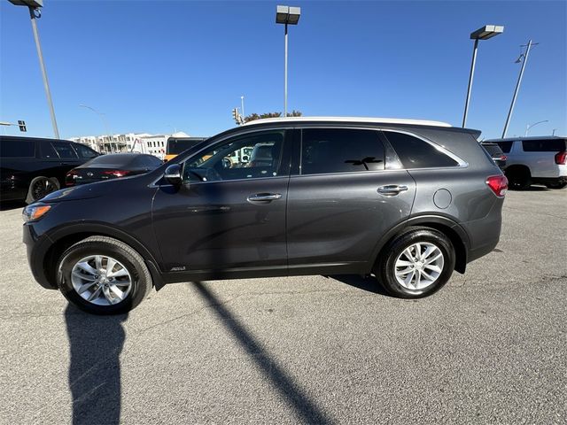 2018 Kia Sorento LX