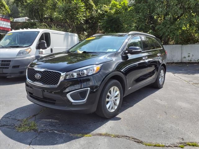 2018 Kia Sorento LX