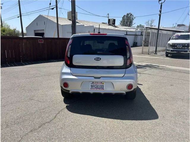 Vehicle image 5 of 11