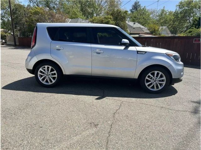 Vehicle image 7 of 11