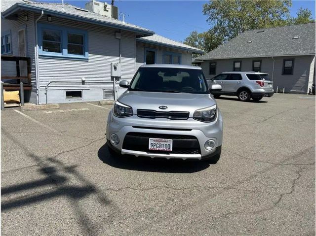Vehicle image 4 of 11