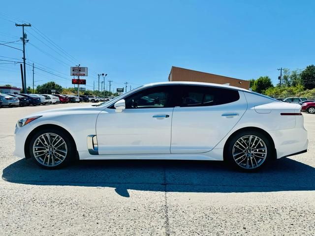 2018 Kia Stinger Base