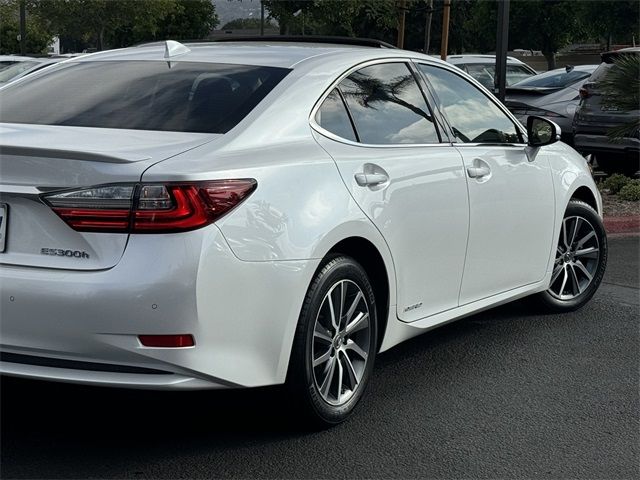 2018 Lexus ES 300h