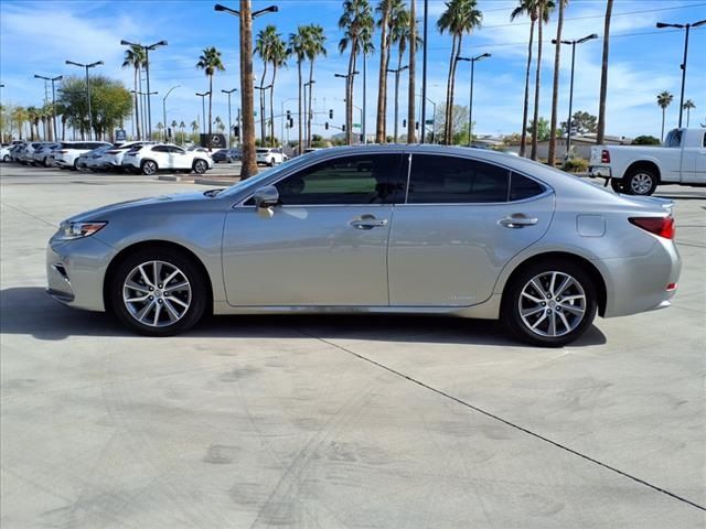 2018 Lexus ES 300h