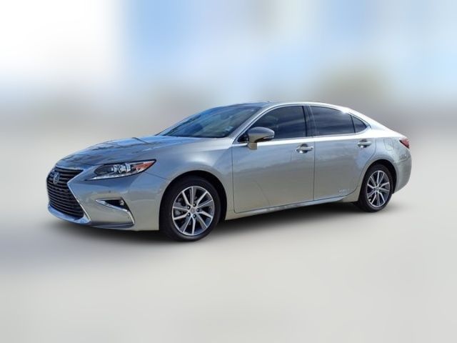 2018 Lexus ES 300h